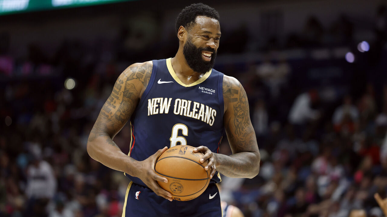 NEW ORLEANS, LOUISIANA - MARCH 08: DeAndre Jordan #6 of the New Orleans Pelicans reacts during the first half of a game against the Washington Wizards at Smoothie King Center on March 08, 2026 in New Orleans, Louisiana.