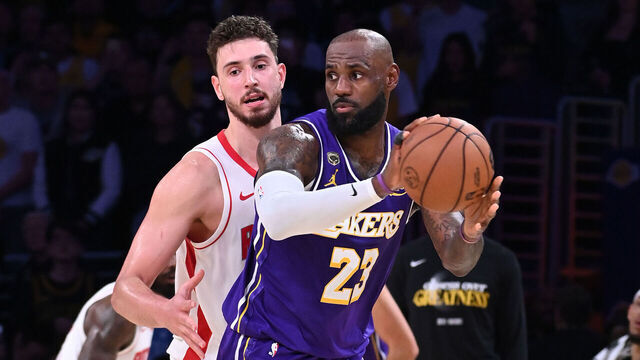 LOS ANGELES, CA - APRIL 29: LeBron James #23 of the Los Angeles Lakers looks to pass the ball while defended by Alperen Sengun #28 of the Houston Rockets during the game during Round One Game Five on April 29, 2026 at Crypto.Com Arena in Los Angeles, California. NOTE TO USER: User expressly acknowledges and agrees that, by downloading and/or using this Photograph, user is consenting to the terms and conditions of the Getty Images License Agreement. Mandatory Copyright Notice: Copyright 2026 NBAE