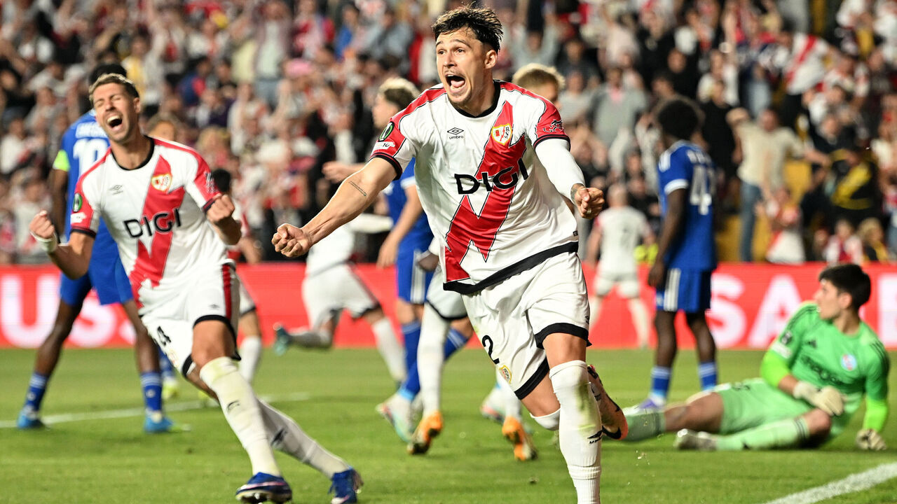 MADRID, SPAIN - APRIL 30: Andrei Ratiu of Rayo Vallecano celebrates after teammate Alexandre Alemao (not pictured) scores his team's first goal during the UEFA Europa Conference League match between Rayo Vallecano de Madrid and Racing Club de Strasbourg Alsace at Estadio Vallecas on April 30, 2026 in Madrid, Spain.