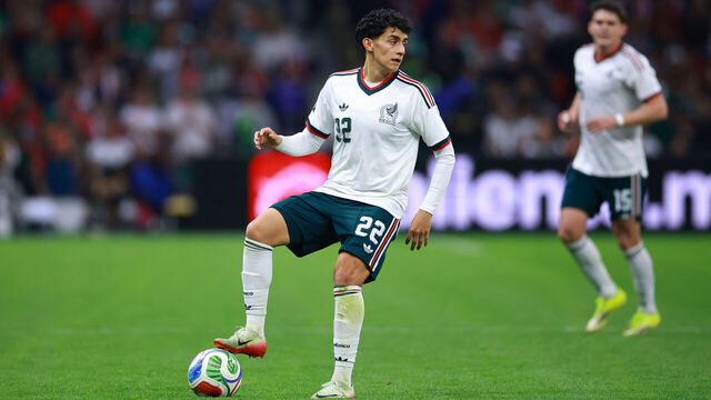 MEXICO CITY, MEXICO - MARCH 28: Richard Ledezma of Mexico controls the ball during an international friendly between Mexico and Portugal at Banorte Stadium on March 28, 2026 in Mexico City, Mexico.