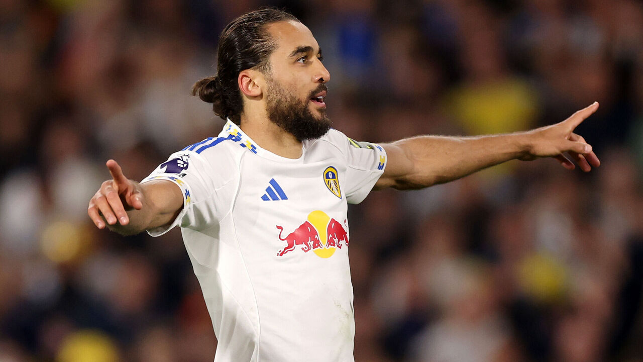 LEEDS, ENGLAND - MAY 01: Dominic Calvert-Lewin of Leeds United celebrates scoring his team's third goal during the Premier League match between Leeds United and Burnley at Elland Road on May 01, 2026 in Leeds, England.
