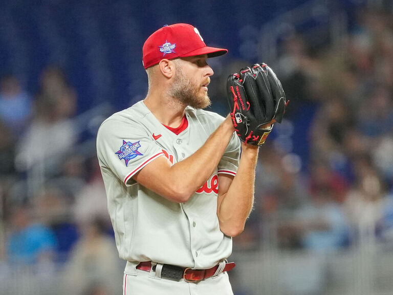 Bryson Stott's Three-Run Homer Lifts Phillies Past Marlins 6-5 in Mattingly's Fourth Straight Win — image 1
