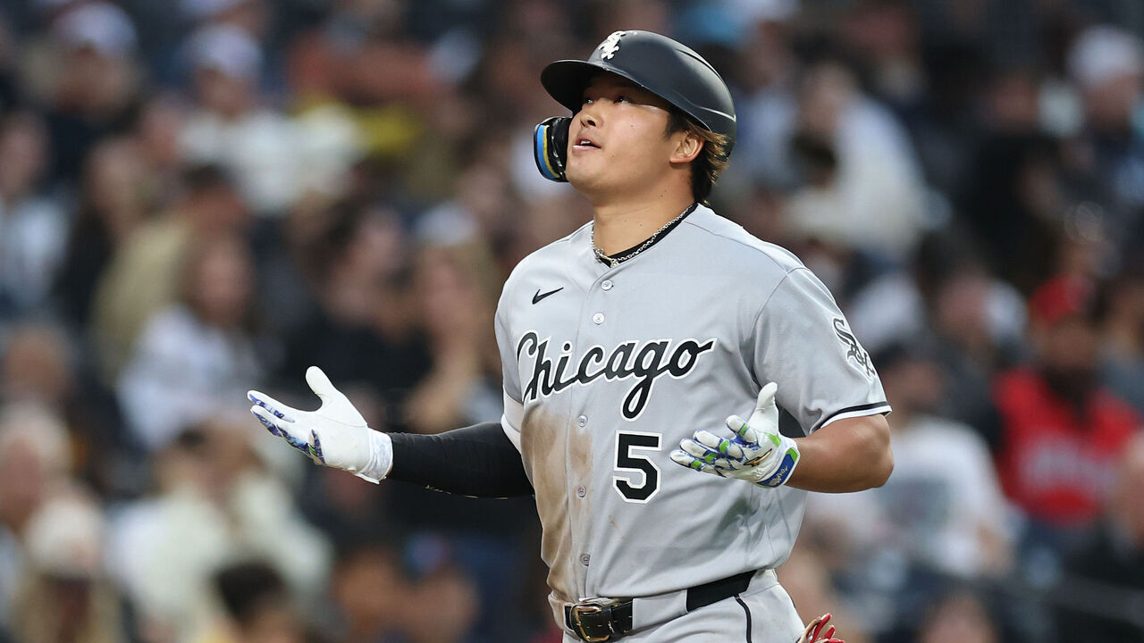 SAN DIEGO, CALIFORNIA - MAY 01: Munetaka Murakami #5 of the Chicago White Sox runs the bases after connecting for a three run homerun during the second inning of a game against the San Diego Padres at Petco Park on May 01, 2026 in San Diego, California.