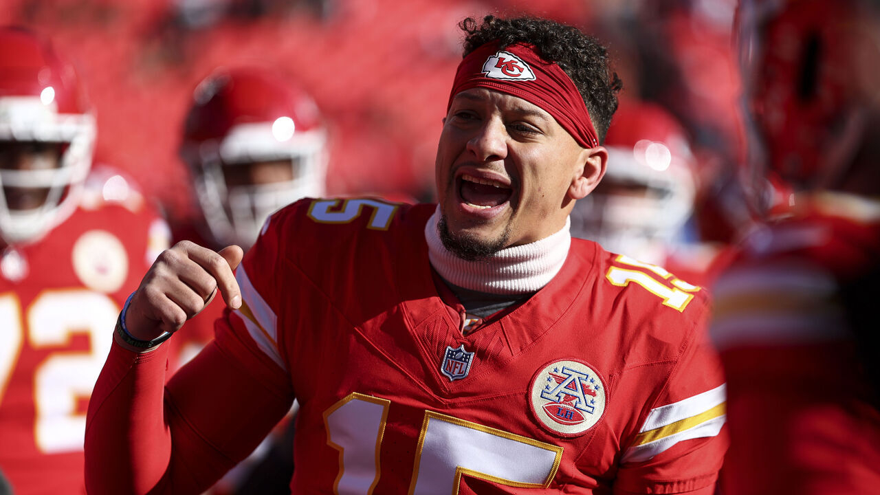 KANSAS CITY, MISSOURI - DECEMBER 14: Patrick Mahomes #15 of the Kansas City Chiefs gives a speech in the team huddle prior to the NFL football game against the Los Angeles Chargers at GEHA Field at Arrowhead Stadium on December 14, 2025 in Kansas City, Missouri.