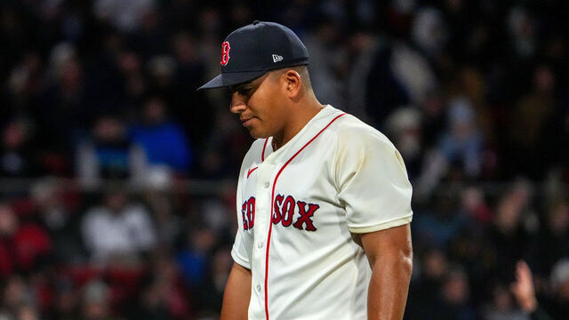 Boston, MA - April 22: Boston Red Sox starting pitcher Ranger Suarez leaves the game in the fifth inning. The Boston Red Sox played the New York Yankees at Fenway Park on April 22, 2026.