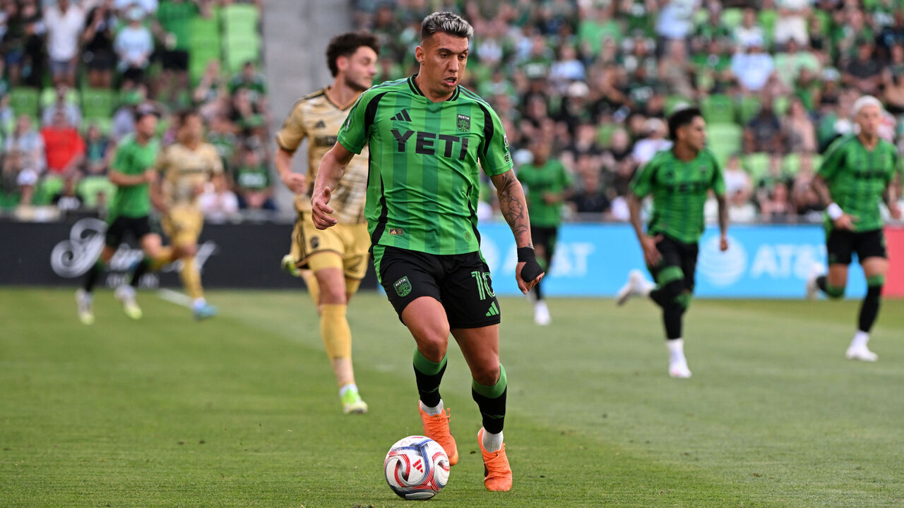 AUSTIN, TX - May 03: Austin FC forward Myrto Uzuni looks for an open space during MLS game between St Louis City SC and Austin FC on May 3, 2026 at Q2 Stadium in Austin, TX.