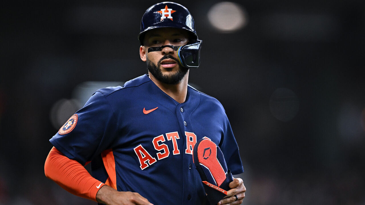 HOUSTON, TEXAS - APRIL 26: Carlos Correa #1 of the Houston Astros runs up the first base line after being walked in in the fifth inning against the New York Yankees at Daikin Park on April 26, 2026 in Houston, Texas.