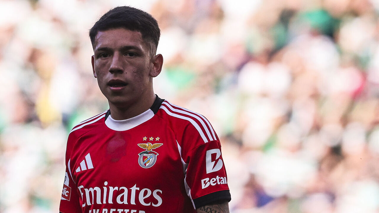 LISBON, PORTUGAL - APRIL 19: Gianluca Prestianni of SL Benfica during the Primeira Liga match between Sporting CP and SL Benfica at Estadio Jose Alvalade on April 19, 2026 in Lisbon, Portugal.