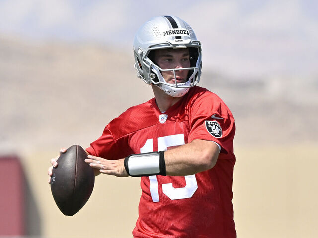 Raiders sign No. 1 pick Mendoza to 4-year, $57.27M rookie