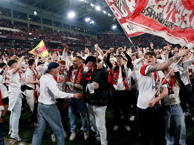 FREIBURG IM BREISGAU, GERMANY - MAY 07: Sport-Club Freiburg fans celebrate victory on the pitch after the UEFA Europa League 2025/26 Semi-Final Second Leg match between Sport-Club Freiburg and SC Braga at Stadion am Wolfswinkel on May 07, 2026 in Freiburg im Breisgau, Germany.