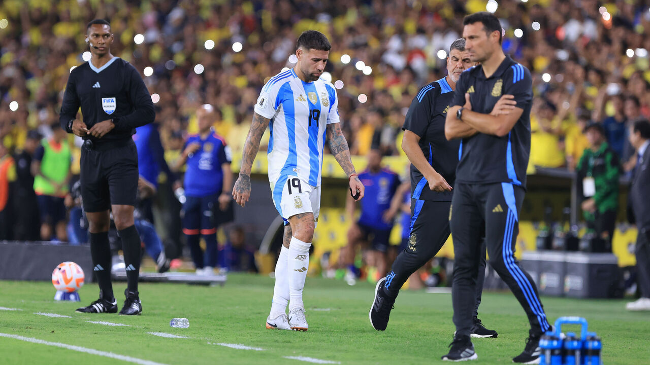 GUAYAQUIL, ECUADOR - SEPTEMBER 09: Nicolas Otamendi of Argentina leaves the pitch after being sent off during the South American FIFA World Cup 2026 Qualifier match between Ecuador and Argentina at Estadio Monumental Isidro Romero Carbo on September 09, 2025 in Guayaquil, Ecuador.