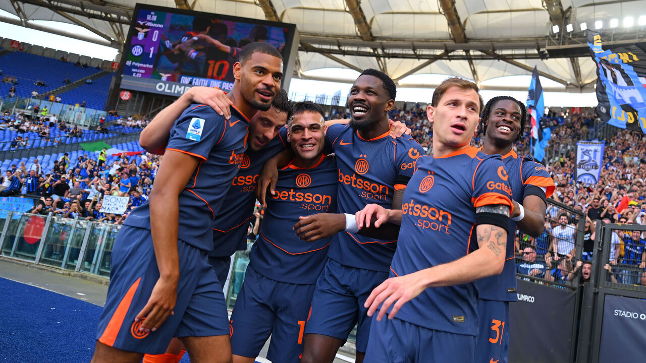 ROME, ITALY - MAY 09: Lautaro Martinez of FC Internazionale celebrates with team-mates after scoring the goal during the Serie A match between SS Lazio and FC Internazionale at Stadio Olimpico on May 09, 2026 in Rome, Italy.