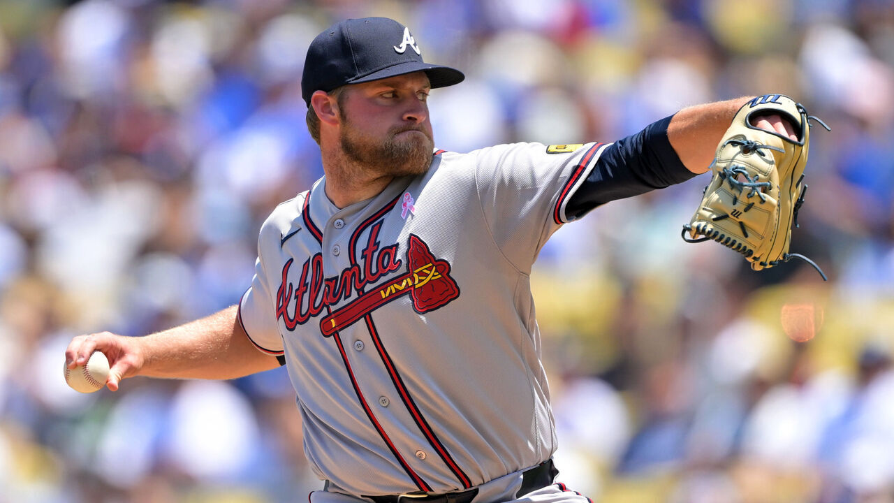 LOS ANGELES, CALIFORNIA - MAY 10: Bryce Elder #55 of the Atlanta Braves delivers to the plate during the first inning against the Los Angeles Dodgers at Dodger Stadium on May 10, 2026 in Los Angeles, California.