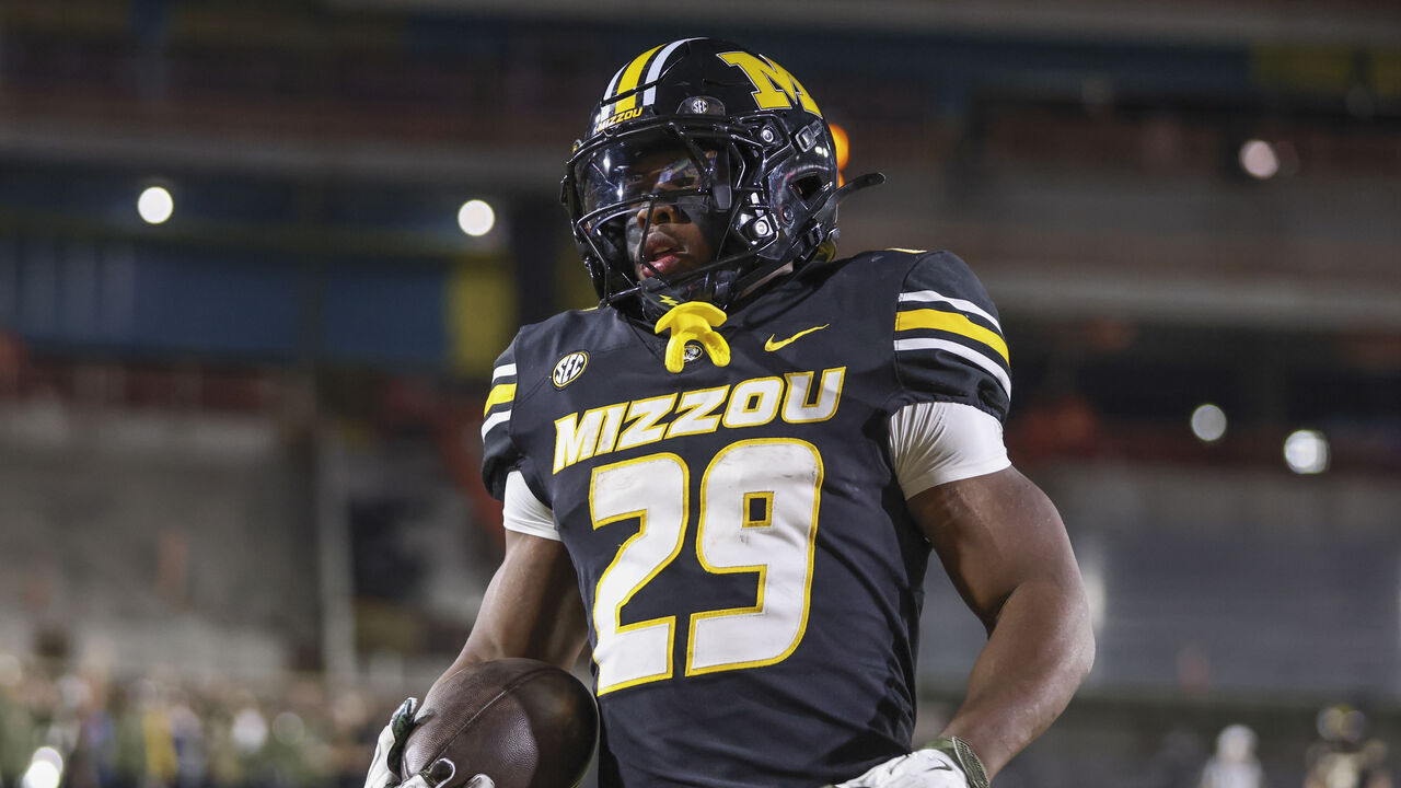 COLUMBIA, MO - NOVEMBER 15: Missouri Tigers running back Ahmad Hardy (29) after a 43-yard touchdown run in the fourth quarter of an SEC football game between the Mississippi State Bulldogs and Missouri Tigers on November 15, 2025 at Memorial Stadium in Columbia, MO.
