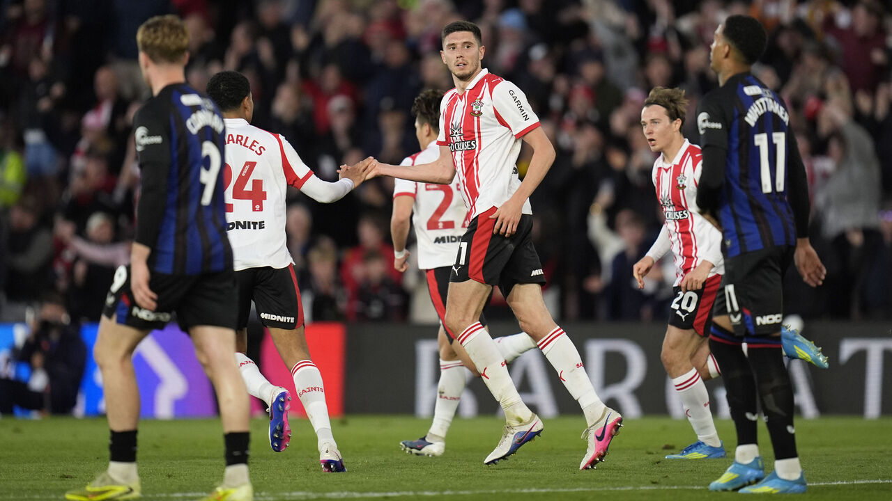 Southampton's Ross Stewart celebrates scoring their side's first goal of the game during the Sky Bet Championship play off semi-final at St Mary's Stadium, Southampton. Picture date: Tuesday May 12, 2026.