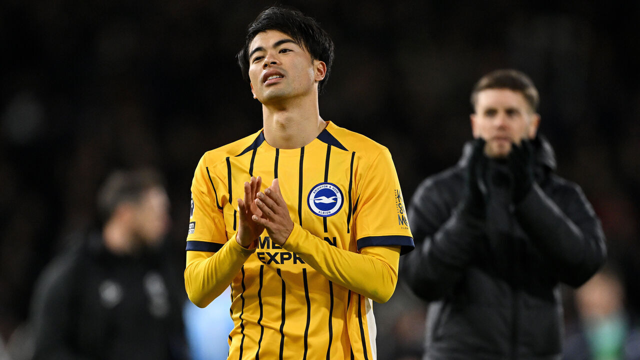 LONDON, ENGLAND - JANUARY 24: Kaoru Mitoma of Brighton & Hove Albion looks dejected following the Premier League match between Fulham and Brighton & Hove Albion at Craven Cottage on January 24, 2026 in London, England.