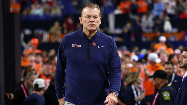 INDIANAPOLIS, INDIANA - APRIL 04: Head Coach Brad Underwood of the Illinois Fighting Illini takes the court prior to a game against the Connecticut Huskies in the Final Four of the 2026 NCAA Men's Basketball Tournament at Lucas Oil Stadium on April 04, 2026 in Indianapolis, Indiana.