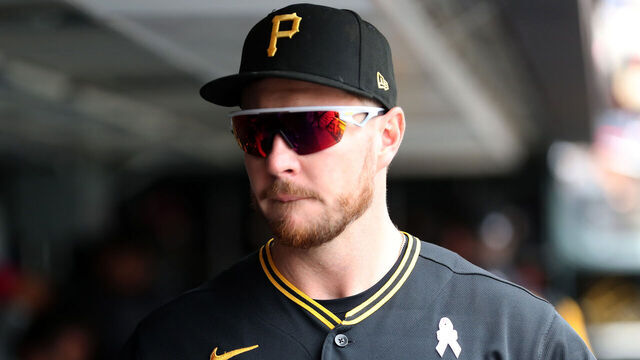 SAN FRANCISCO, CALIFORNIA - MAY 10: Ryan O'Hearn #29 of the Pittsburgh Pirates looks on before a baseball game against the San Francisco Giants at Oracle Park on May 10, 2026 in San Francisco, California.