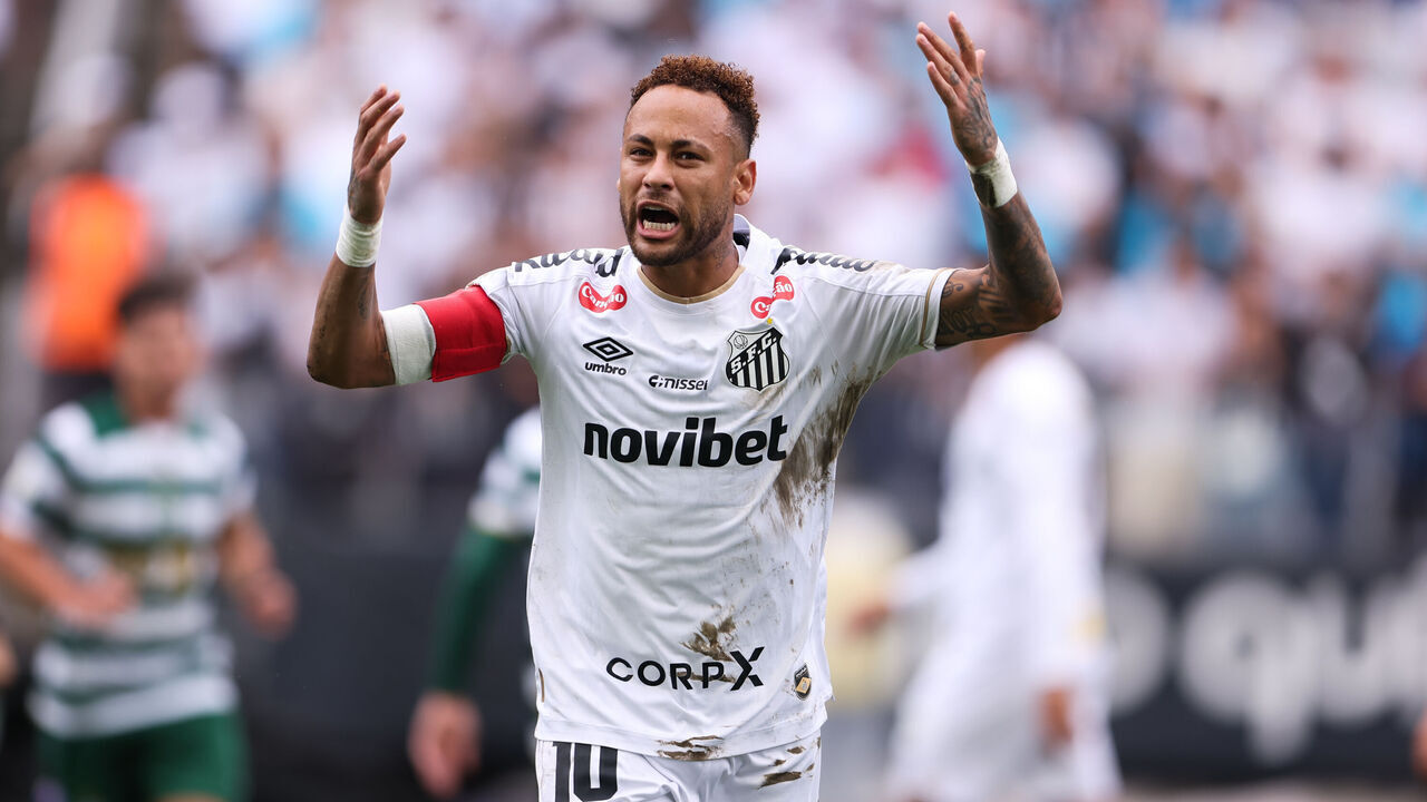 SAO PAULO, BRAZIL - MAY 17: Neymar Junior of Santos gestures during a Brasileirao 2026 match between Santos and Coritiba at Neo Quimica Arena on May 17, 2026 in Sao Paulo, Brazil.