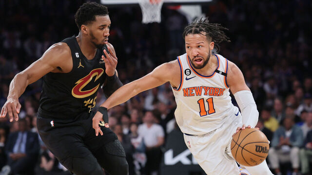 New York, N.Y.: New York Knicks guard Jalen Brunson (11) dribbles against Cleveland Cavaliers guard Donovan Mitchell (45) in 2nd quarter during Game Four of the Eastern Conference First Round Playoffs at Madison Square Garden on April 23, 2023 in New York City.