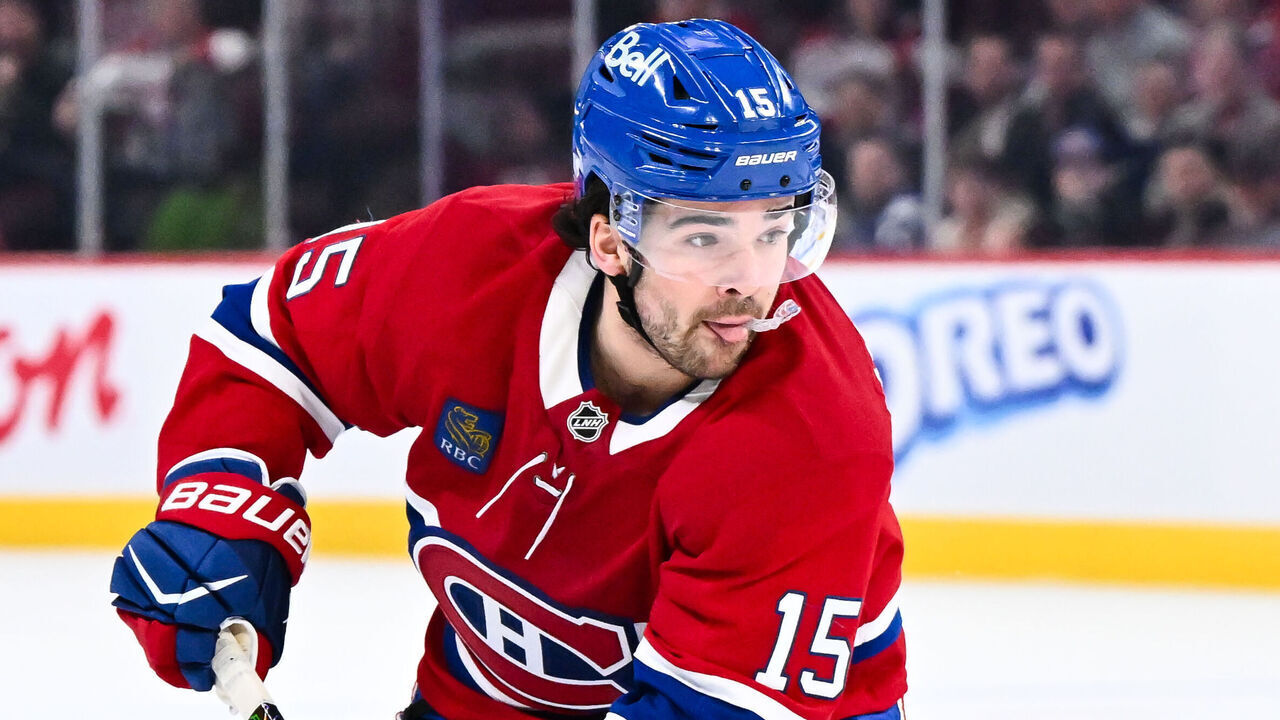 MONTREAL, CANADA - APRIL 09: Alex Newhook #15 of the Montréal Canadiens handles the puck during the second period against the Tampa Bay Lightning at the Bell Centre on April 9, 2026 in Montreal, Quebec, Canada. The Montréal Canadiens defeated the Tampa Bay Lightning 2-1.