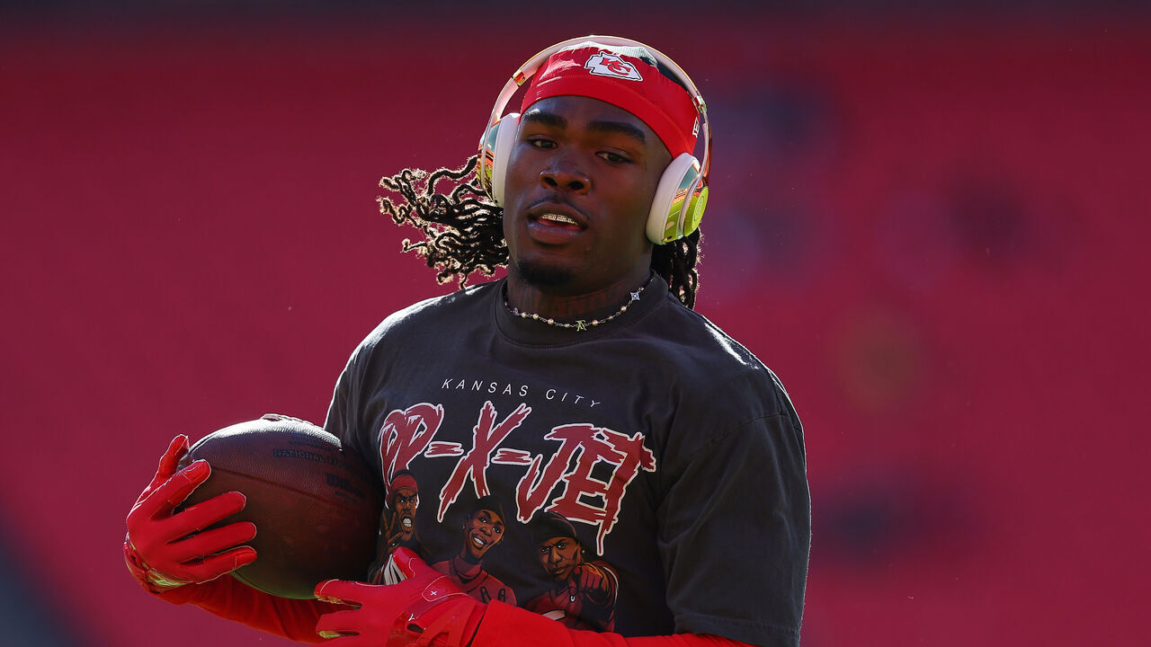 KANSAS CITY, MISSOURI - OCTOBER 19: Rashee Rice #4 of the Kansas City Chiefs warms up prior to the game against the Las Vegas Raiders at Arrowhead Stadium on October 19, 2025 in Kansas City, Missouri.