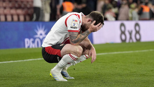 Southampton's Ryan Manning appears dejected following the Sky Bet Championship match at St Mary's Stadium, Southampton. Picture date: Tuesday April 21, 2026.