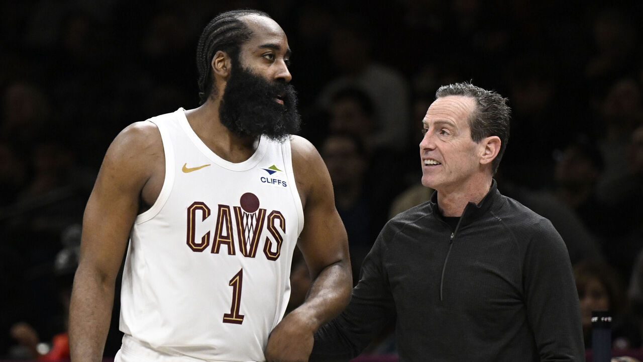 BROOKLYN, NY - MARCH 1: James Harden #1 and Head Coach Kenny Atkinson of the Cleveland Cavaliers talk during the game against the Brooklyn Nets on March 1, 2026 at Barclays Center in Brooklyn, New York. Mandatory Copyright Notice: Copyright 2026 NBAE