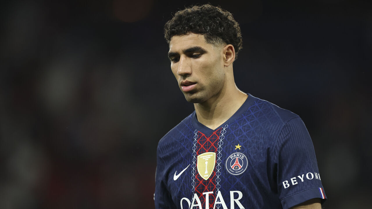 PARIS, FRANCE - APRIL 28: Achraf Hakimi of Paris Saint-Germain reacts during the UEFA Champions League 2025/26 Semi Final First Leg match between Paris Saint-Germain and FC Bayern München at Parc des Princes on April 28, 2026 in Paris, France.