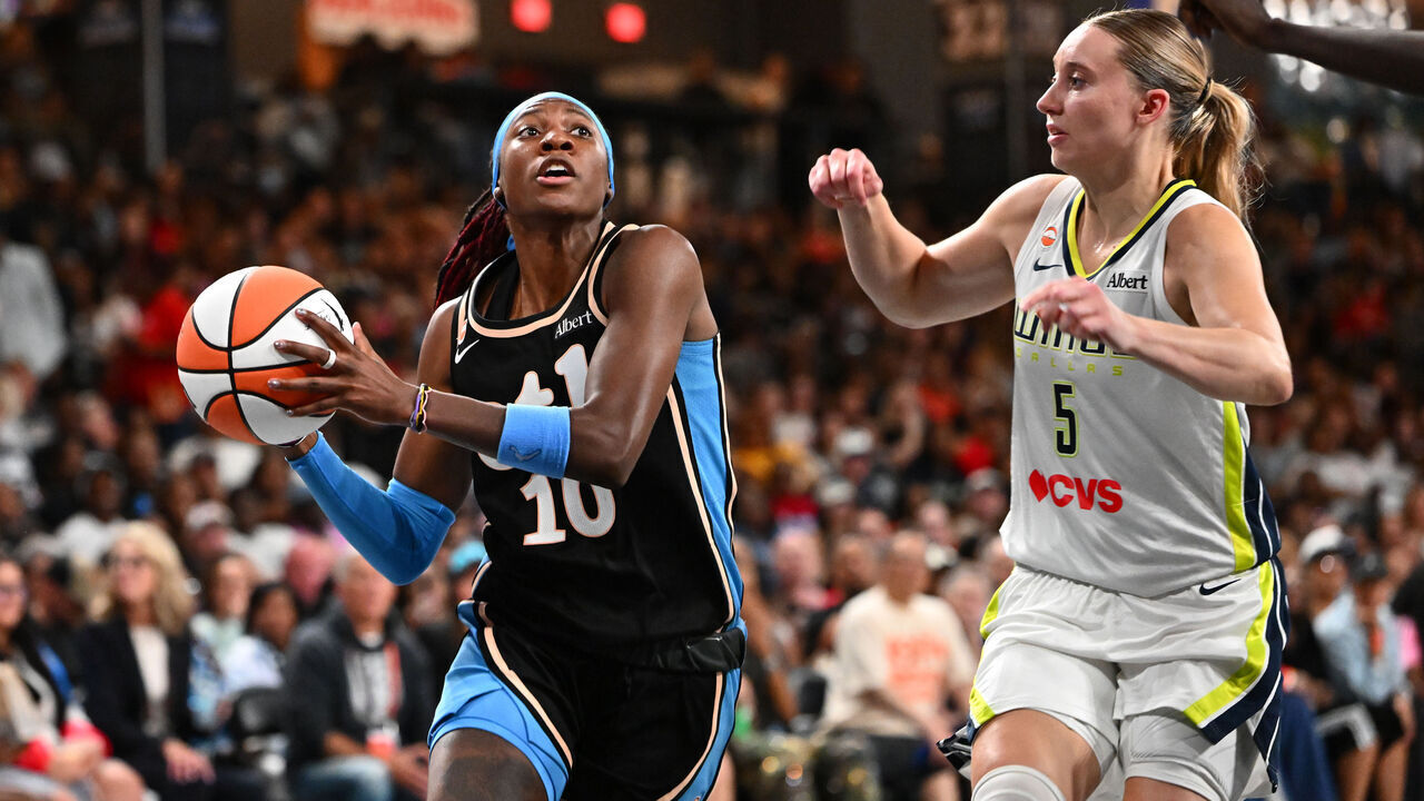 ATLANTA, GA - MAY 22: Rhyne Howard #10 of the Atlanta Dream drives to the basket during the game against the Dallas Wings on May 22, 2026 at Gateway Center Arena at College Park in Atlanta, Georgia. Mandatory Copyright Notice: Copyright 2026 NBAE