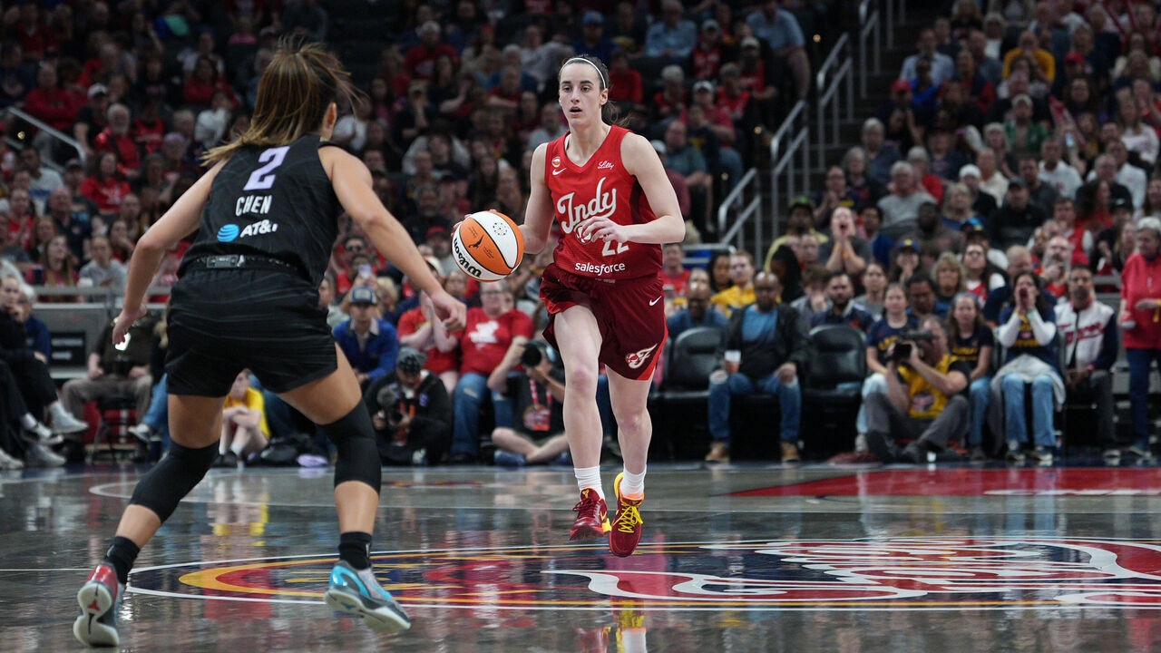 INDIANAPOLIS, IN - MAY 22: Caitlin Clark #22 of the Indiana Fever handles the ball during the game against the Golden State Valkyries on May 22, 2026 at the Gainbridge Fieldhouse in Indianapolis, Indiana. Mandatory Copyright Notice: Copyright 2026 NBAE