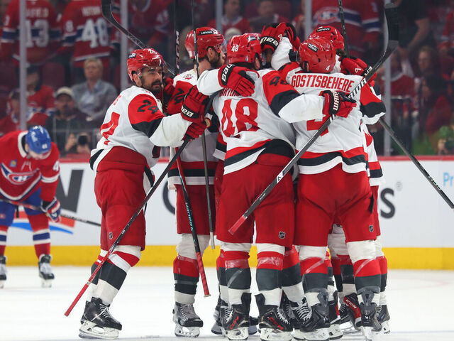 Svechnikov nets Game 3 OT winner to give Hurricanes 2-1 ser…