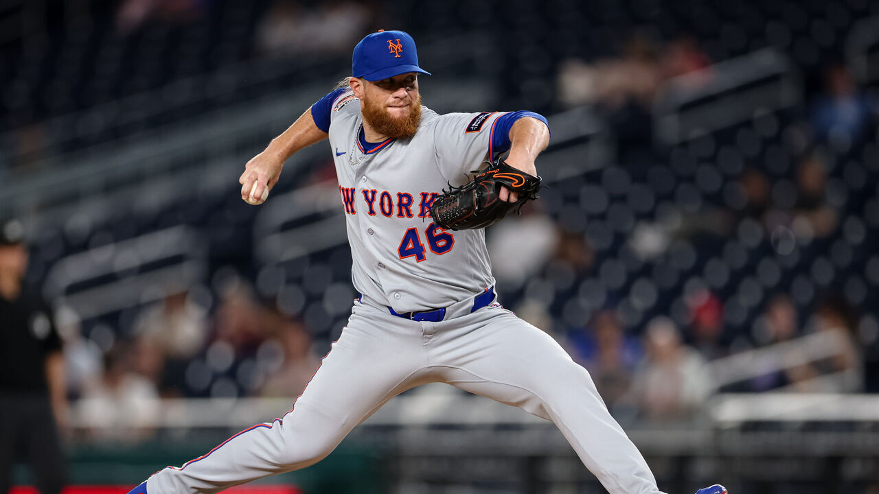 WASHINGTON, DC - MAY 20: Craig Kimbrel #46 of the New York Mets pitches during the eighth inning against the Washington Nationals at Nationals Park on May 20, 2026 in Washington, DC.