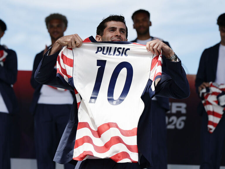 USMNT unveils official 2026 World Cup squad after roster leaks