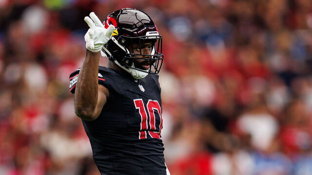 GLENDALE, ARIZONA - OCTOBER 5: Josh Sweat #10 of the Arizona Cardinals celebrates during an NFL football game against the Tennessee Titans at State Farm Stadium on October 05, 2025 in Glendale, Arizona.