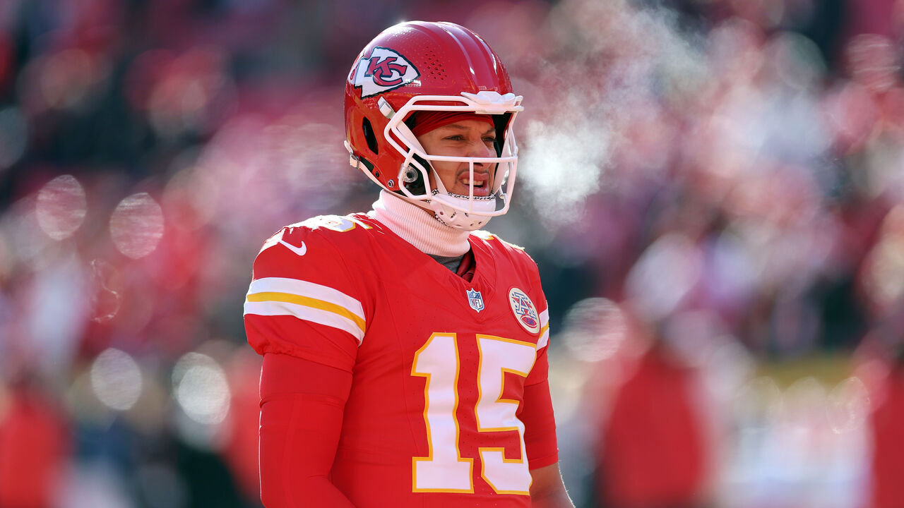KANSAS CITY, MISSOURI - DECEMBER 14: Patrick Mahomes #15 of the Kansas City Chiefs warms up prior to the game against the Los Angeles Chargers at Arrowhead Stadium on December 14, 2025 in Kansas City, Missouri.