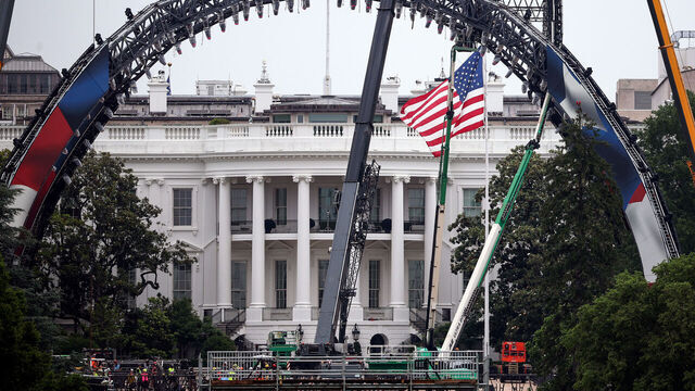 WASHINGTON, DC - MAY 26: Construction continues for the upcoming UFC match on the South Lawn of the White House on May 26, 2026 in Washington, DC. President Donald Trump is hosting a UFC match on White House grounds in honor of the 250th anniversary of the United States.