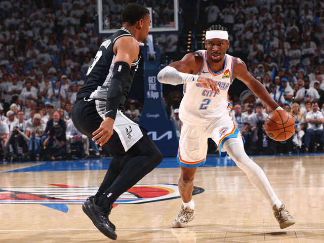 Thunder pull away from Spurs to move within 1 win of Finals…
