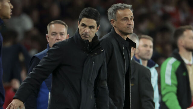 LONDON, ENGLAND - APRIL 29: Coach of Arsenal Mikel Arteta, PSG coach Luis Enrique following the UEFA Champions League 2024/25 Semi Final First Leg match between Arsenal FC and Paris Saint-Germain (PSG) at Emirates Stadium on April 29, 2025 in London, England.