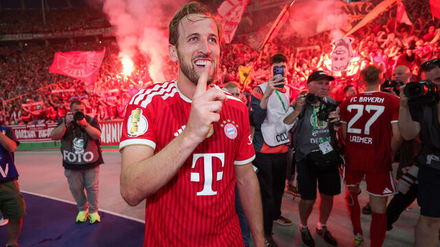 BERLIN, GERMANY - MAY 23: Celebrations over winning the DFB Cup Harry Kane of FC Bayern München during the DFB Cup Final 2026 match between FC Bayern München and VfB Stuttgart at Olympiastadion on May 23, 2026 in Berlin, Germany.