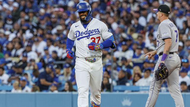 LOS ANGELES, CA - MAY 27, 2026: Los Angeles Dodgers left fielder Teoscar Hernández (37) gingerly walks back to the dugout after injuring a hamstring running to first base in the second inning against the Colorado Rockies at Dodger Stadium on May 27, 2026 in Los Angeles, CA. (Gina Ferazzi / Los Angeles Times via Getty Images)