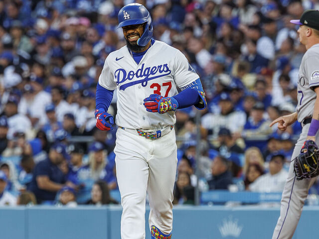 Dodgers placing Teoscar on IL with hamstring strain