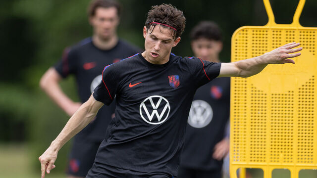FAYETTEVILLE, GEORGIA - MAY 28: Brenden Aaronson of the United States shoots the ball at Arthur M. Blank U.S. Soccer National Training Center on May 28, 2026 in Fayetteville, Georgia.