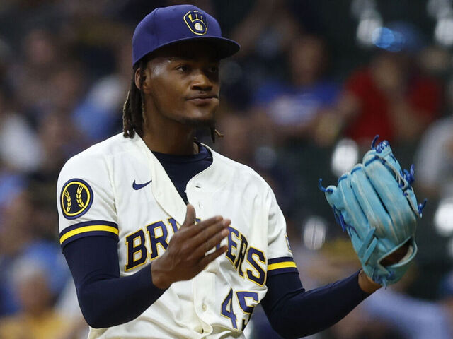 Brewers' Uribe gets 1-game ban for crotch-chop gesture