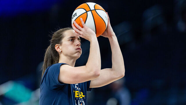 SAN FRANCISCO, CA - MAY 28: Caitlin Clark #22 of the Indiana Fever warms up before a game against the Golden State Valkyries on May 28, 2026 at Chase Center in San Francisco, CA.