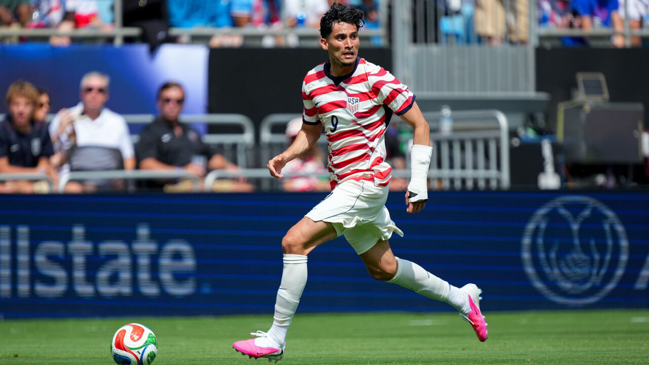 CHARLOTTE, NC - MAY 31: Ricardo Pepi, #9 of the USA races with the ball during a game between Senegal and USA at Bank of America Stadium on May 31, 2026 in Charlotte, North Carolina.