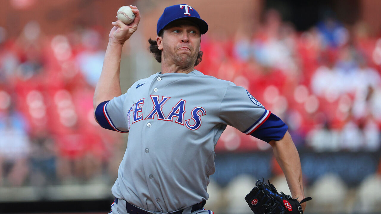 ST LOUIS, MISSOURI - JUNE 1: Jacob Degrom #48 of the Texas Rangers delivers a pitch against the St. Louis Cardinals in the first inning at Busch Stadium on June 1, 2026 in St Louis, Missouri.