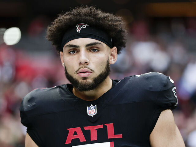 Falcons signing London to 4-year extension worth up to $150…