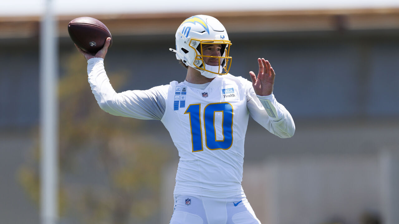 EL SEGUNDO, CALIFORNIA - MAY 27: Justin Herbert #10 of the Los Angeles Chargers throws during organized team activities workout at The Bolt on May 27, 2026 in El Segundo, California.