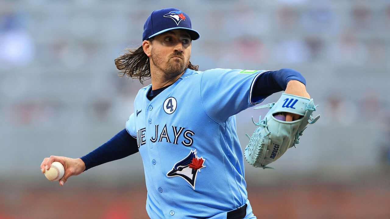 ATLANTA, GA - JUNE 02: Starting pitcher Kevin Gausman (34) of the Toronto Blue Jays delivers a pitch during the Tuesday evening MLB game between the Atlanta Braves and the Toronto Blue Jays on June 2, 2026 at Truist Park in Atlanta, GA.
